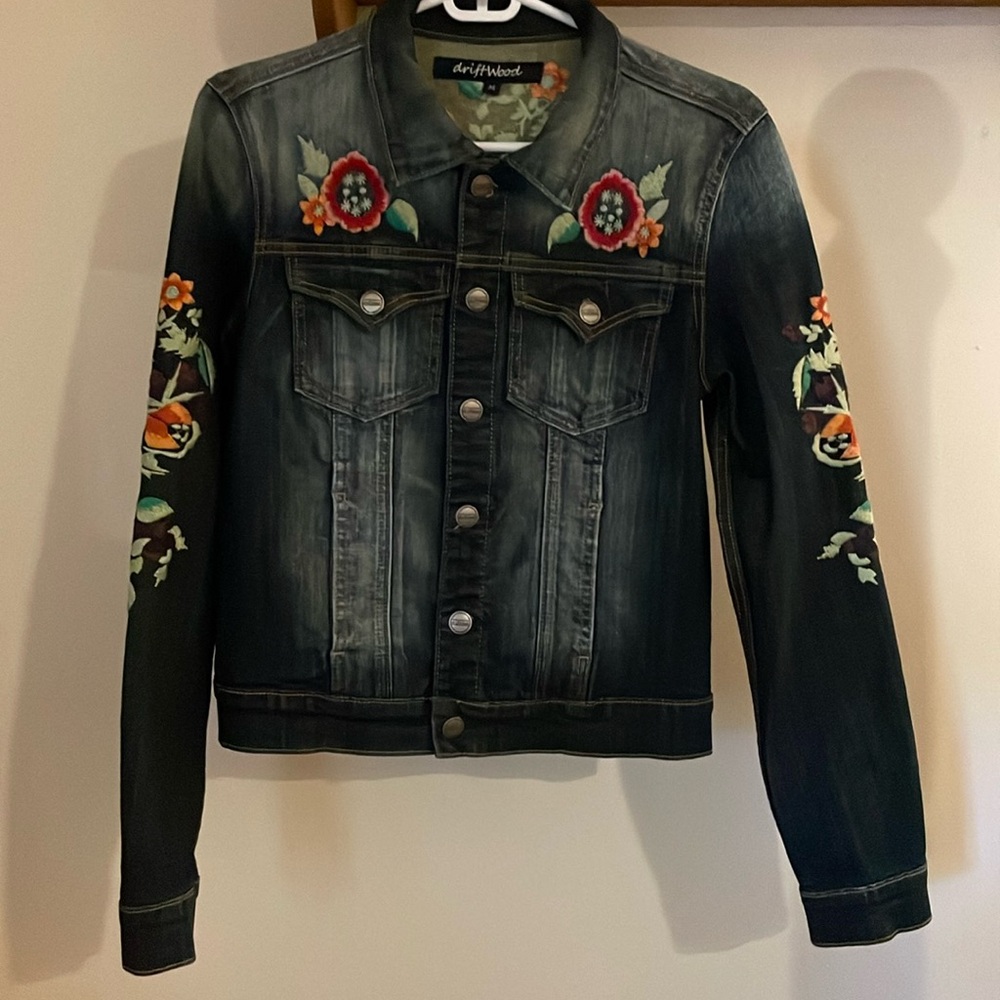 Driftwood Embroidered Jean Jacket M